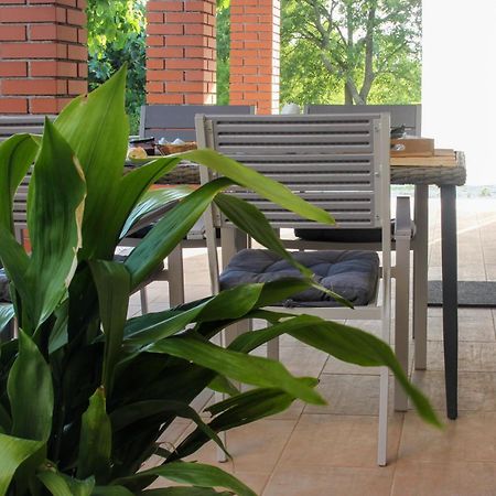 Holiday Home Zora Вишнян Экстерьер фото