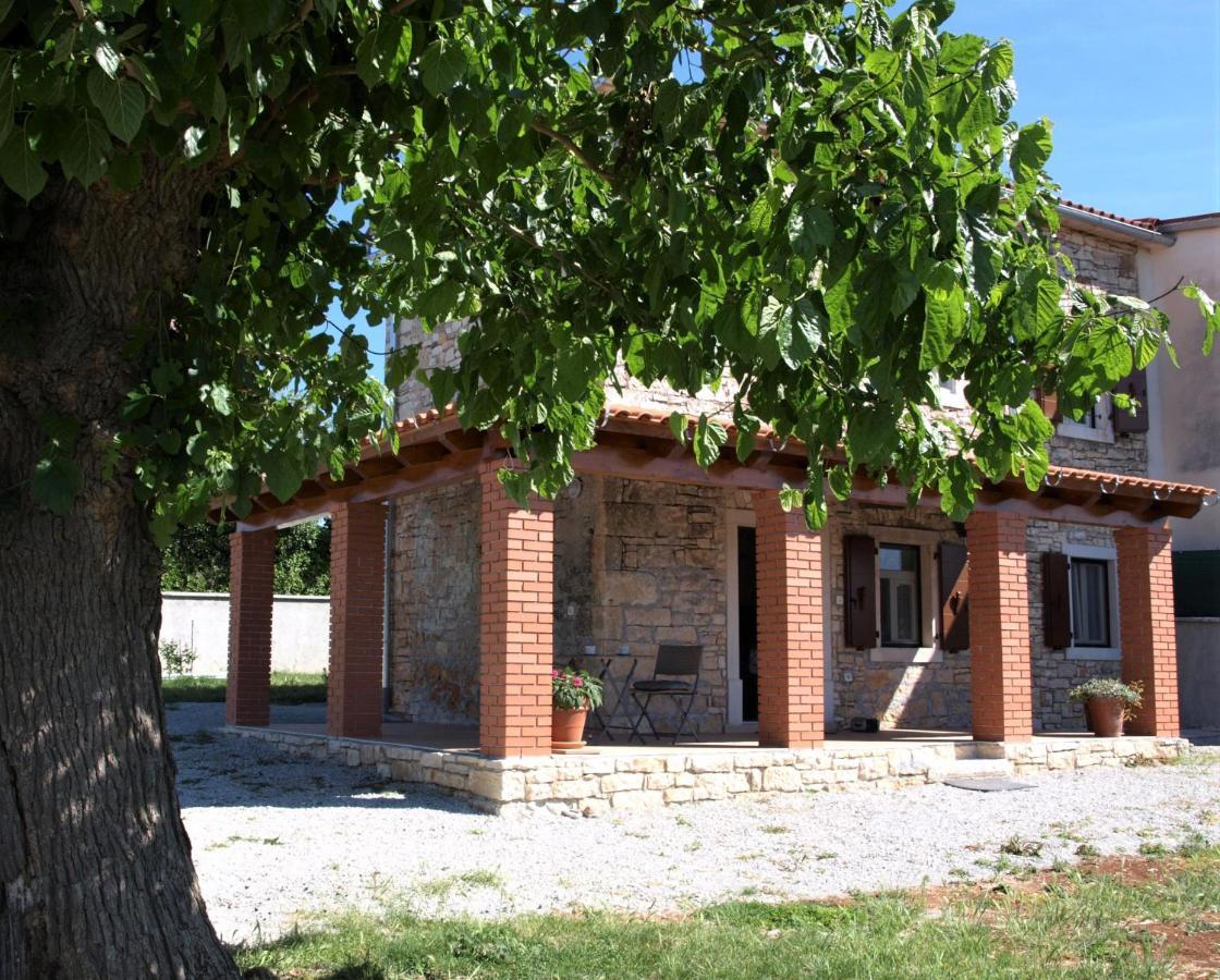 Holiday Home Zora Вишнян Экстерьер фото