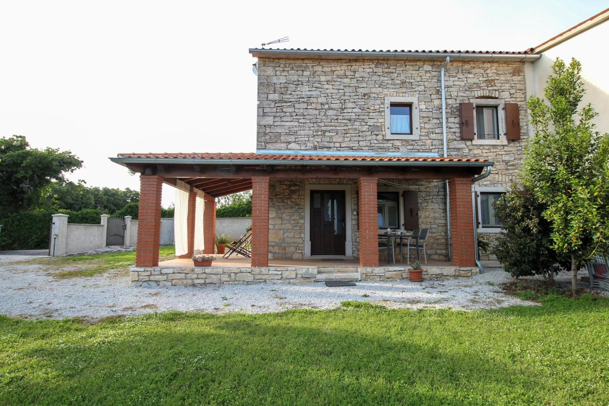 Holiday Home Zora Вишнян Экстерьер фото