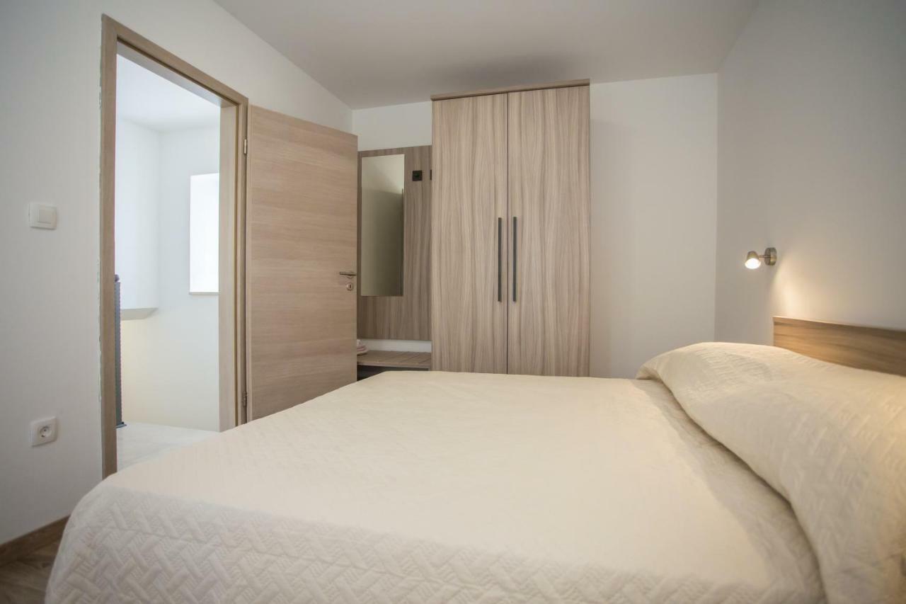 Holiday Home Zora Вишнян Экстерьер фото