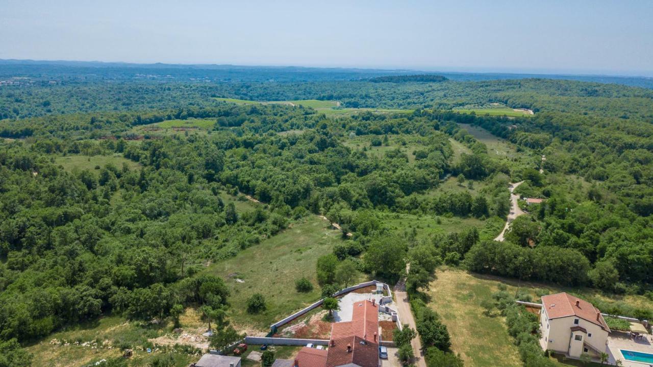 Holiday Home Zora Вишнян Экстерьер фото