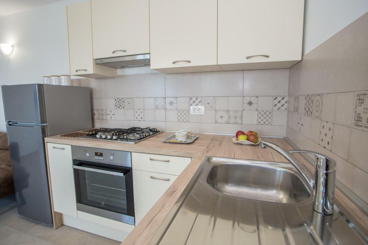 Holiday Home Zora Вишнян Экстерьер фото