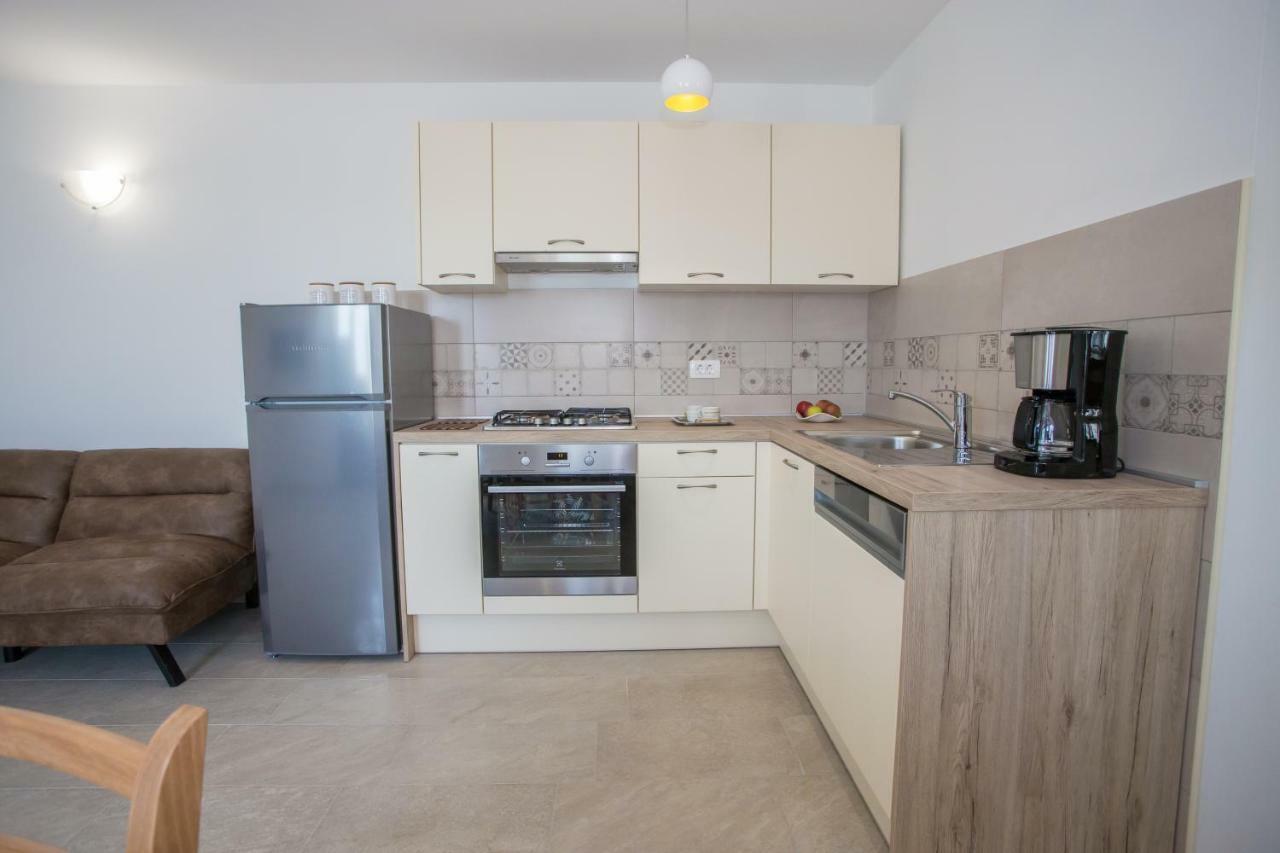 Holiday Home Zora Вишнян Экстерьер фото
