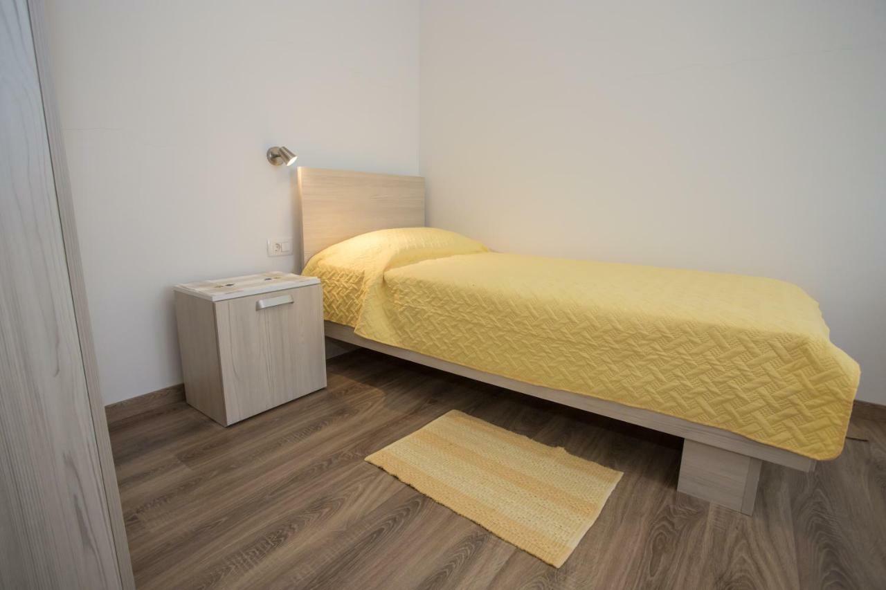 Holiday Home Zora Вишнян Экстерьер фото